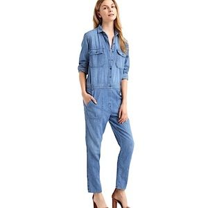 Gap Women’s Sz M Boyfriend Utility Denim Jumpsuit